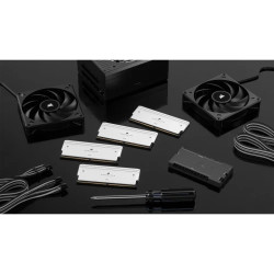 Corsair Dominator Titanium módulo de memoria 48 GB 2 x 24 GB | APLIUM