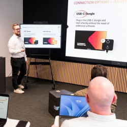 I3CONNECT LED De 165", Pixel Pitch 1,5, 600CD/M2, Tecnología | APLIUM