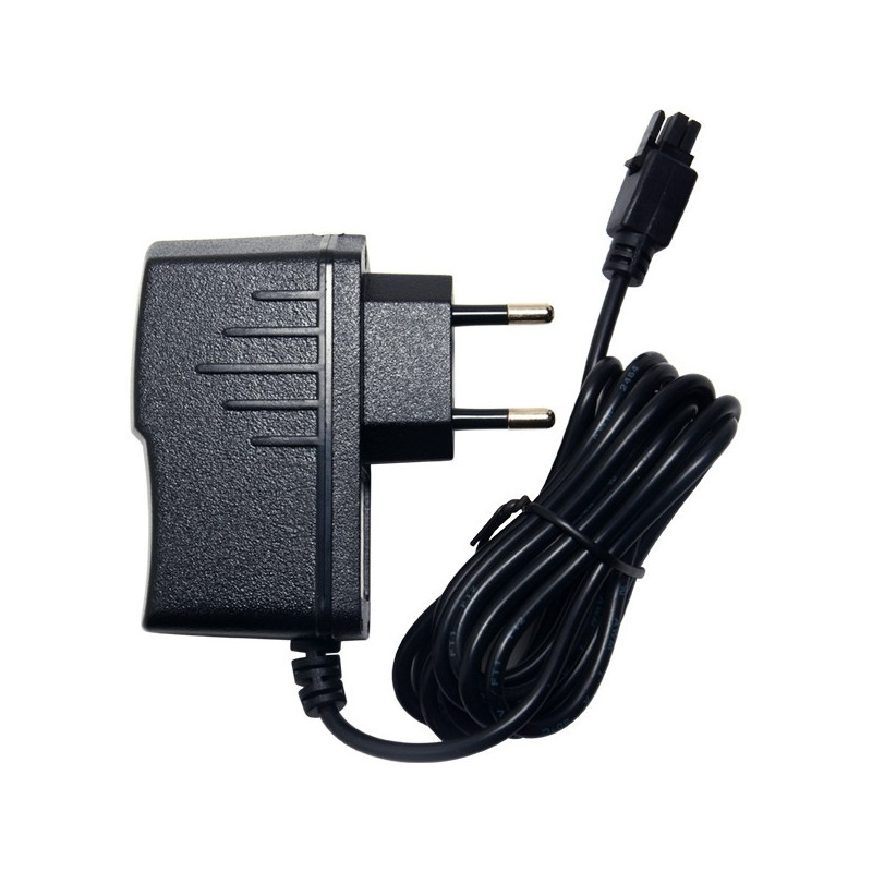 Teltonika PR3PUEU3 adaptador e inversor de corriente Interio | APLIUM
