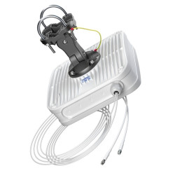 QUWIRELESS - AP5G2 - 7,5 dBi - 3.8 GHz - 7,5 dBi - 7,5 dBi | APLIUM