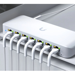 UBIQUITI - A compact, 8-port, Layer 2 - Ref. USW-ULTRA-210W | APLIUM