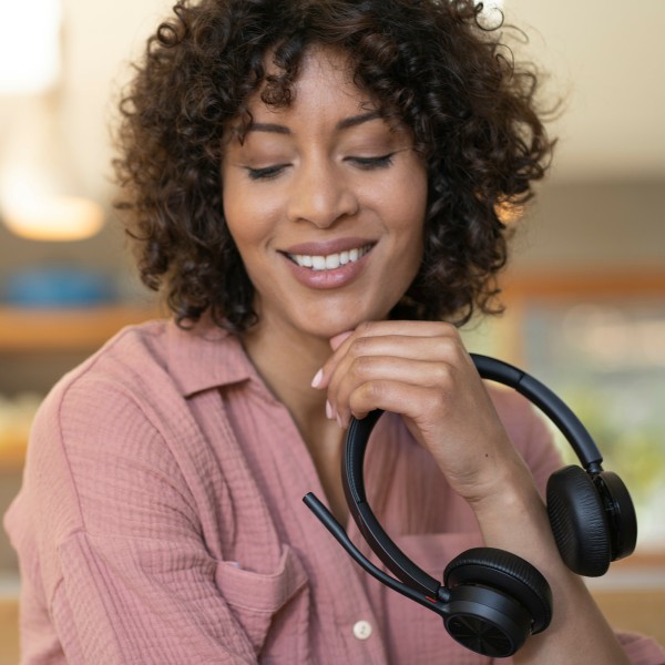 Voyager 4320 UC Stereo USB-A