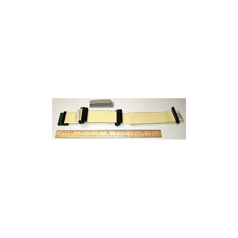 Internal SCSI cable kit with