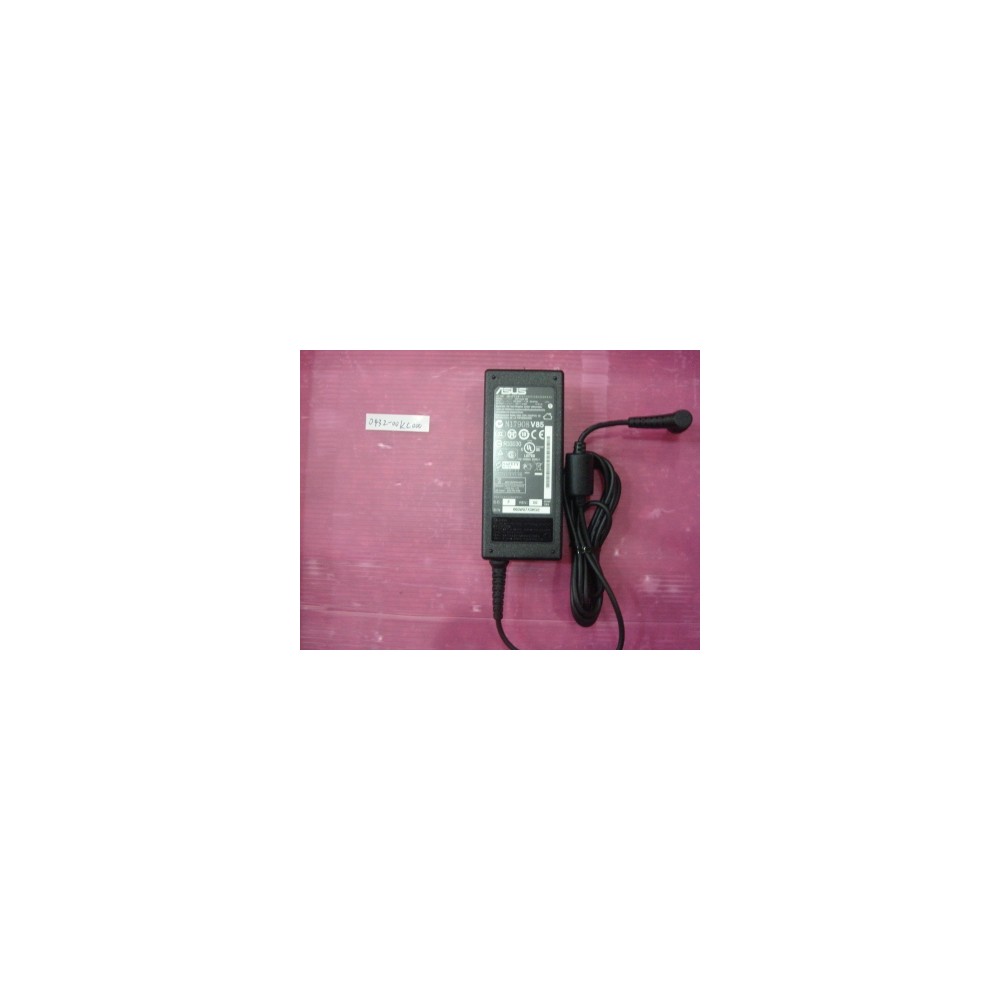 AC Adapter 65W 19VDC AC Adapter 65W 19VDC
