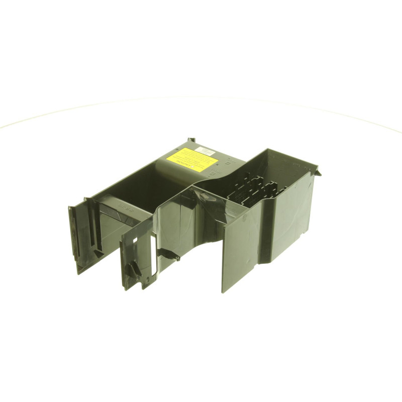 Air baffle assembly with fan