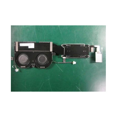 Heatsink assembly with fan