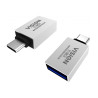 Adaptador USB C a USB A: se conecta a USB C y tiene un conector USB A