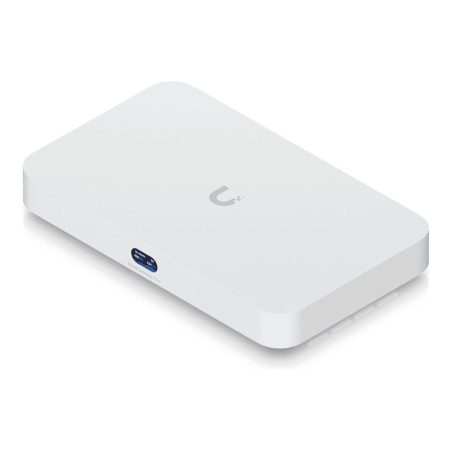 Compact multi-WAN UniFi Cloud Gateway fe