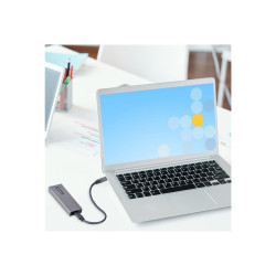 StarTech.com USB-C 10Gbps to M.2 NVMe or M.2 SATA SSD Enclosure, Tool-