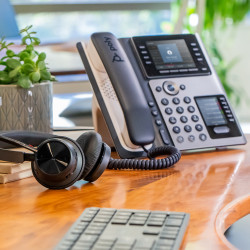 Poly Edge E450 IP Phone And Poe-enabled | APLIUM