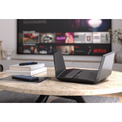 NETGEAR Nighthawk RAXE500 - Enrutador inalámbrico conmutador | APLIUM