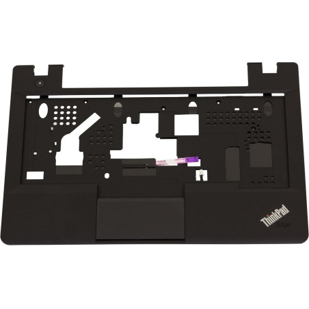 Keyboard bezel assembly for