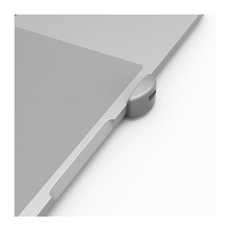 Universal MacBook Pro Ledge