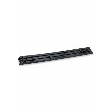 BLADE UPPER