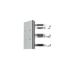 Horizontal pole mount