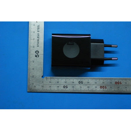 Adjustable AC adapter