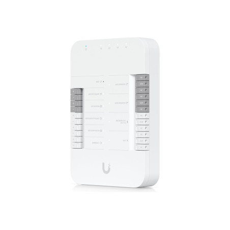 Gate hub that authorizes gate access via