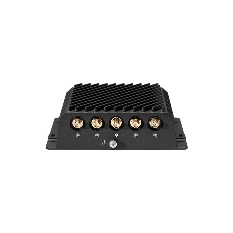Cradlepoint R980 R980-5GD - Router - WWAN 1GbE - Puertos WAN | APLIUM