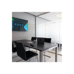 Monitor QLED (no táctil) de 85". No incluye soporte a pared.